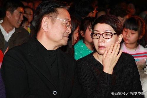 娱乐圈吃瓜少年日常,揭秘明星幕后趣事与八卦风云