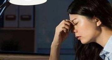 娱乐吃瓜酱熬夜视频,娱乐吃瓜酱带你揭秘娱乐圈幕后趣事