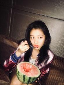 娱乐圈吃瓜大妈小说,吃瓜大妈的传奇故事