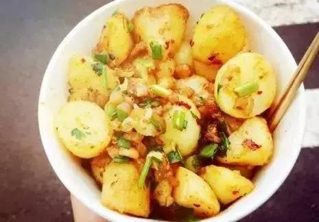 娱乐吃瓜酱土豆视频大全,土豆视频大全，笑料横生，欢乐无限