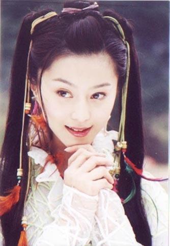 大话娱乐吃瓜美少女视频,揭秘“吃瓜美少女”视频背后的热点事件